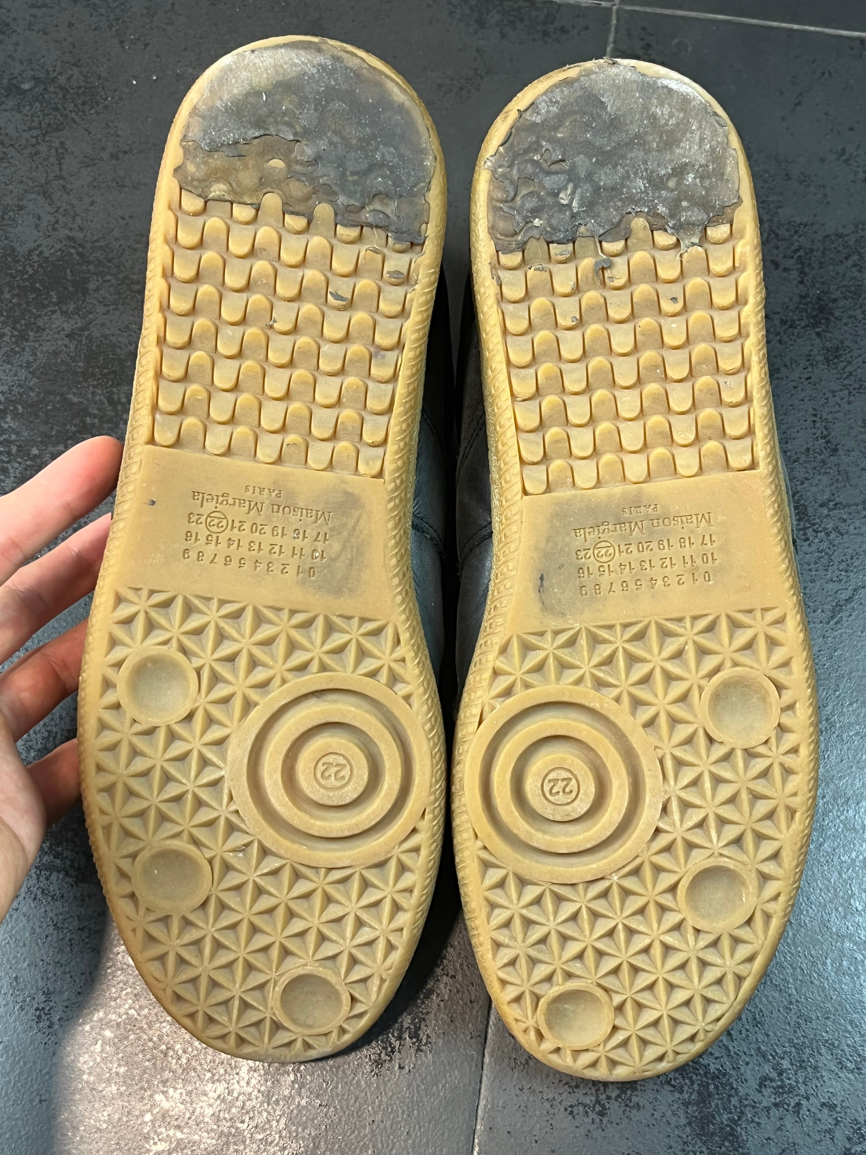 Maison Margiela "Replica" Gats Paint Splatter