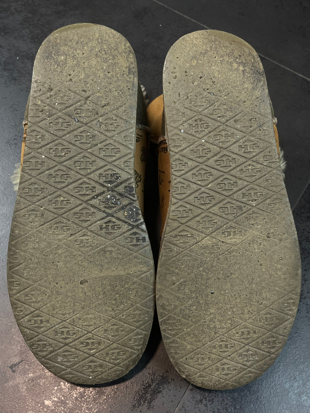 Hysteric Glamour “Ugg”-Like Shearling Boots
