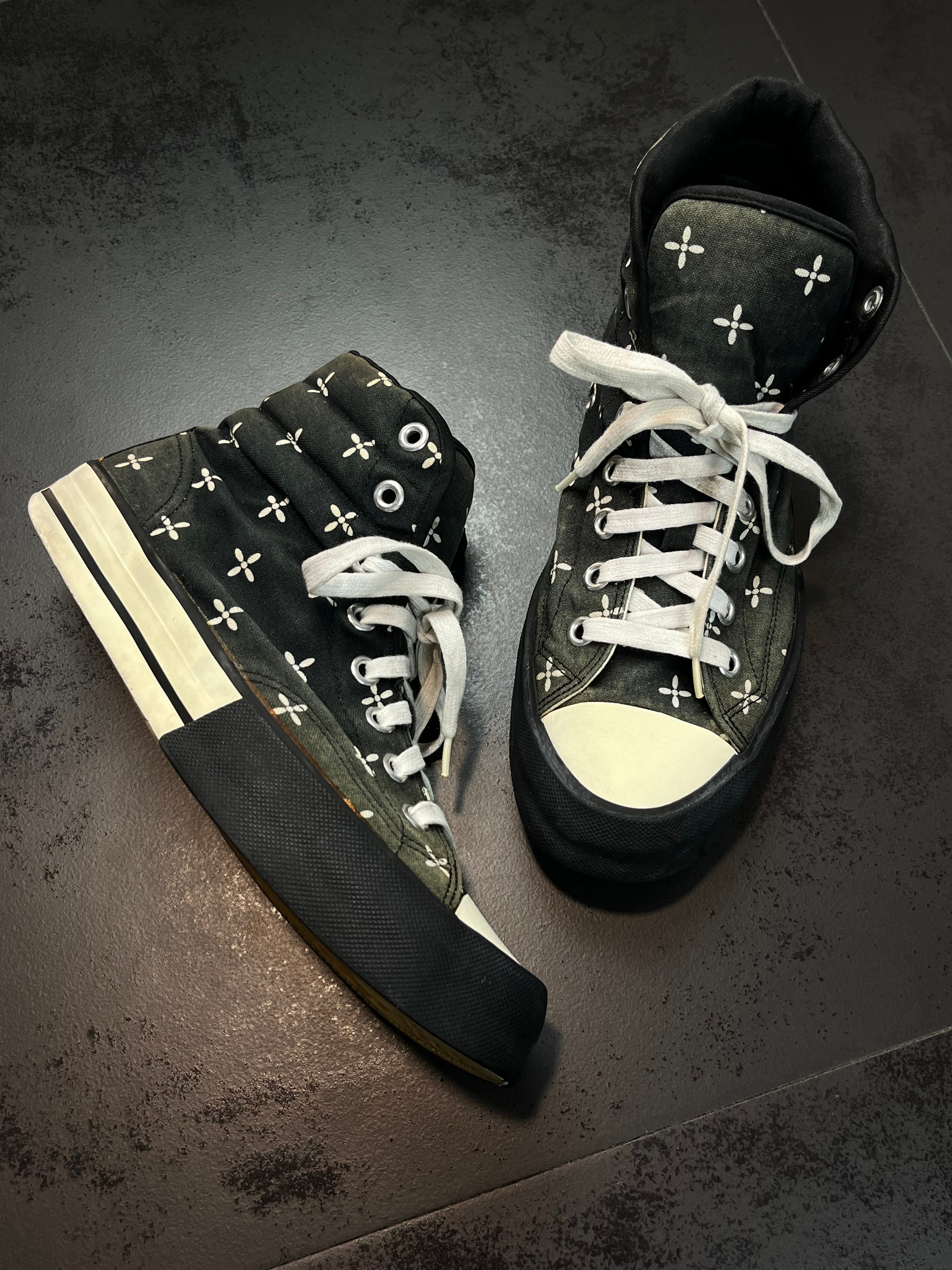 AW00 Number (N)ine “Redisun” Cross Sneakers By Takahiro Miyashita