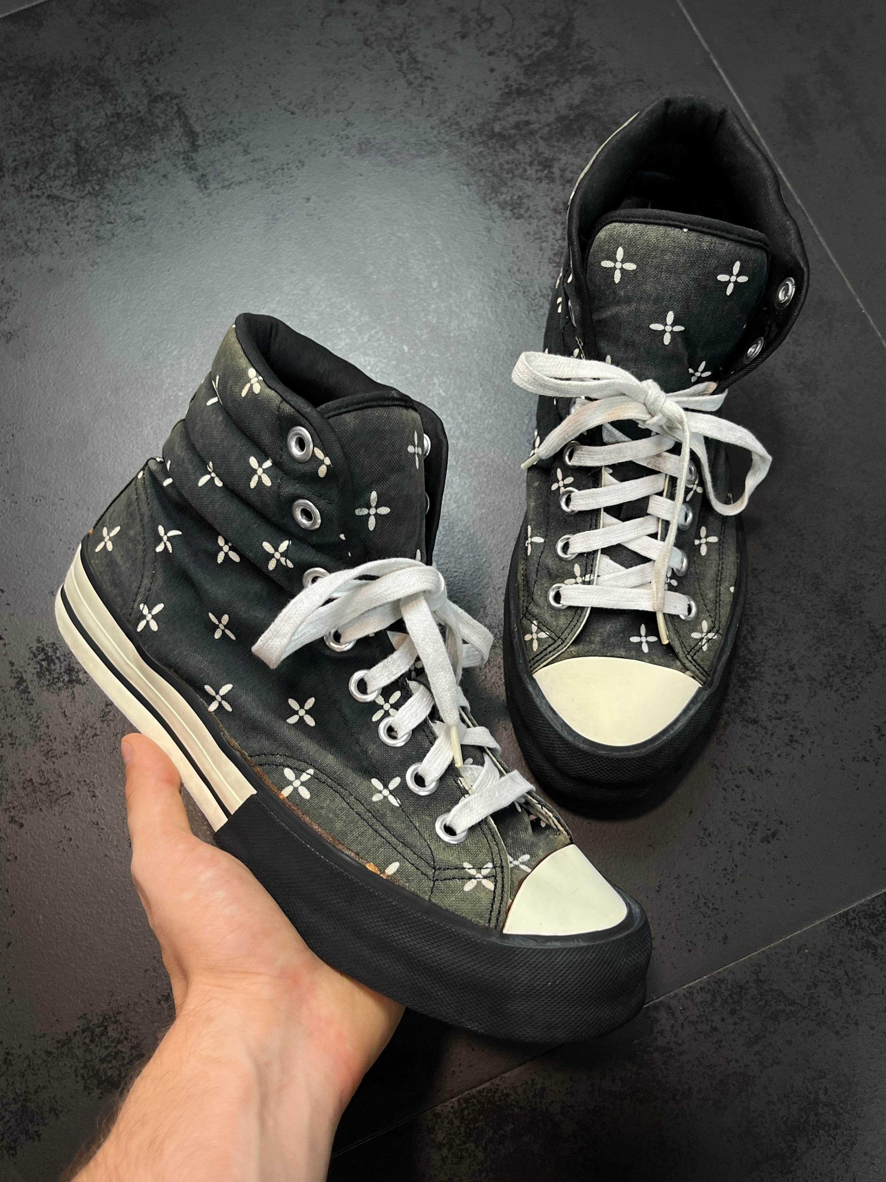 AW00 Number (N)ine “Redisun” Cross Sneakers By Takahiro Miyashita