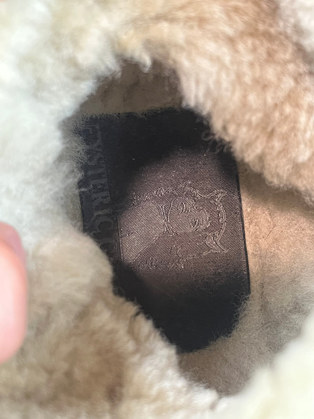 Hysteric Glamour “Ugg”-Like Shearling Boots