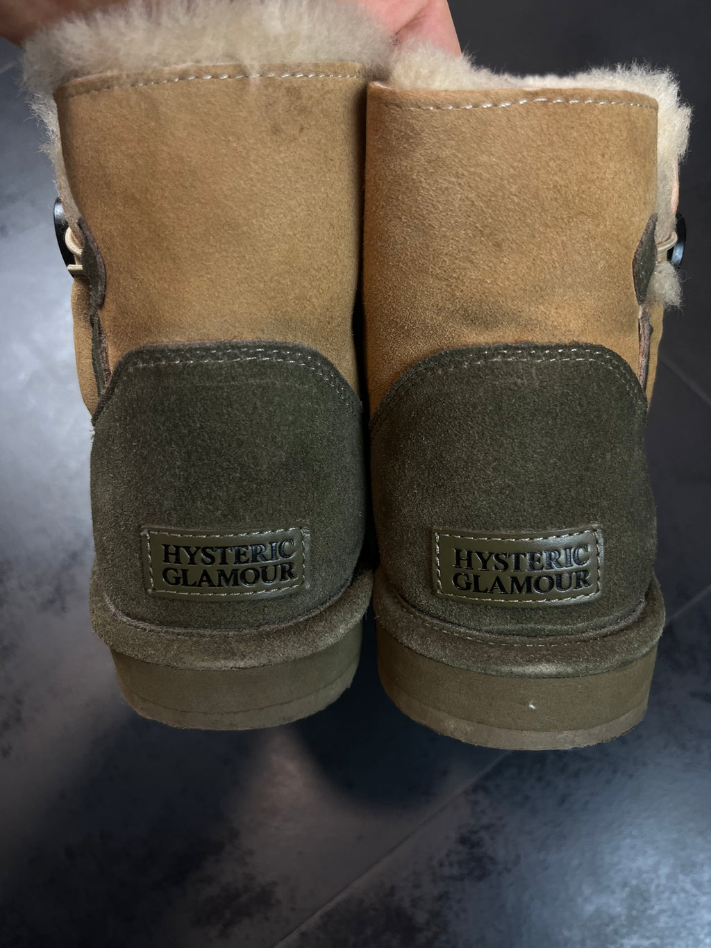 Hysteric Glamour “Ugg”-like shearling boots